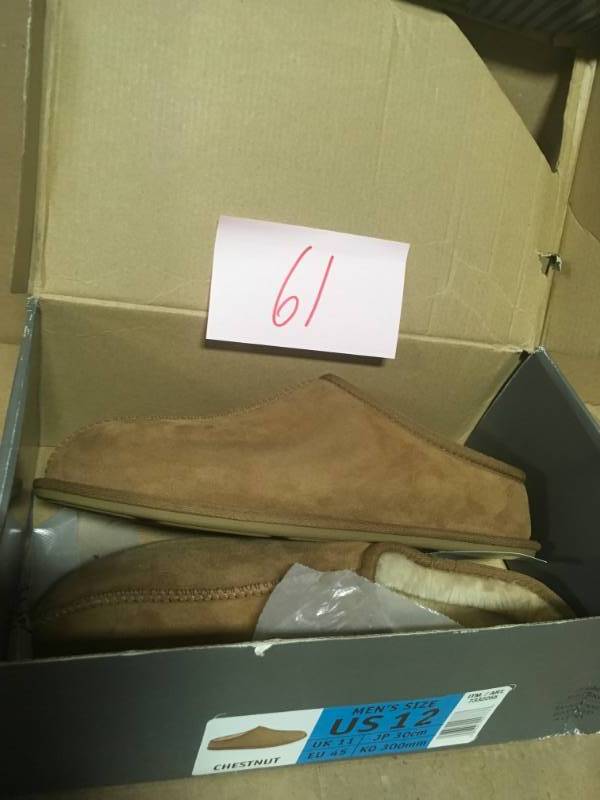KirklandSignature Mens Shearling Clog Slipper SZ 12 not used