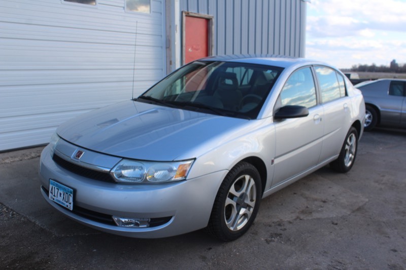 lot 3693 image: 2003 Saturn Ion 3 - One Owner - 95,601 Miles -
