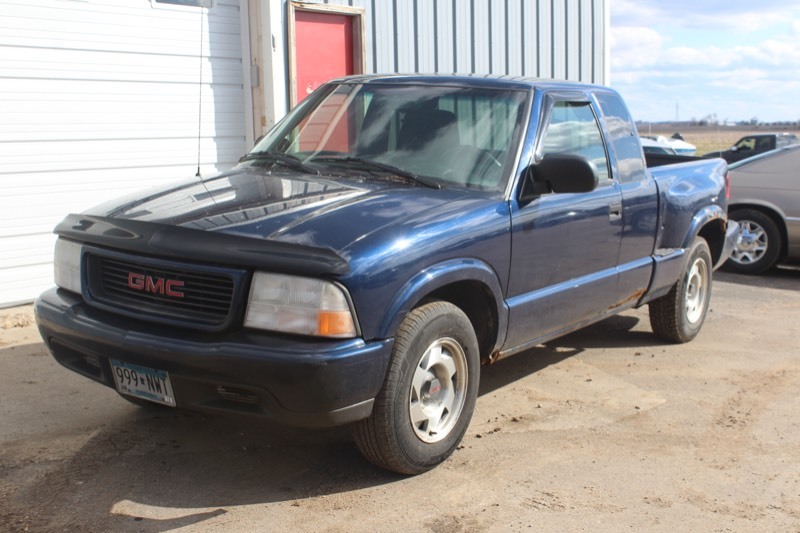 2000 GMC Sonoma SL - One Owner - 123,978 MILES -