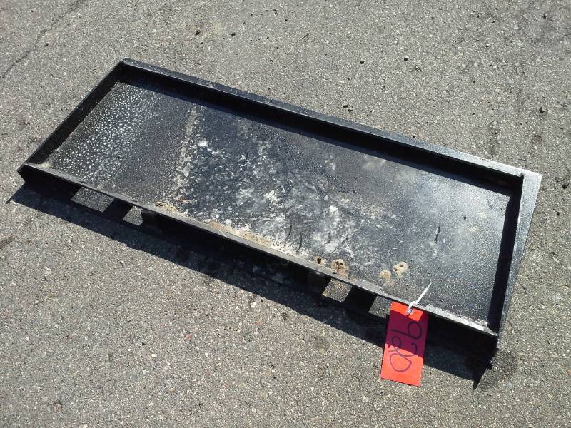lot 920 image: Blank AdapterPush Plate (Skid Steer Attachment)