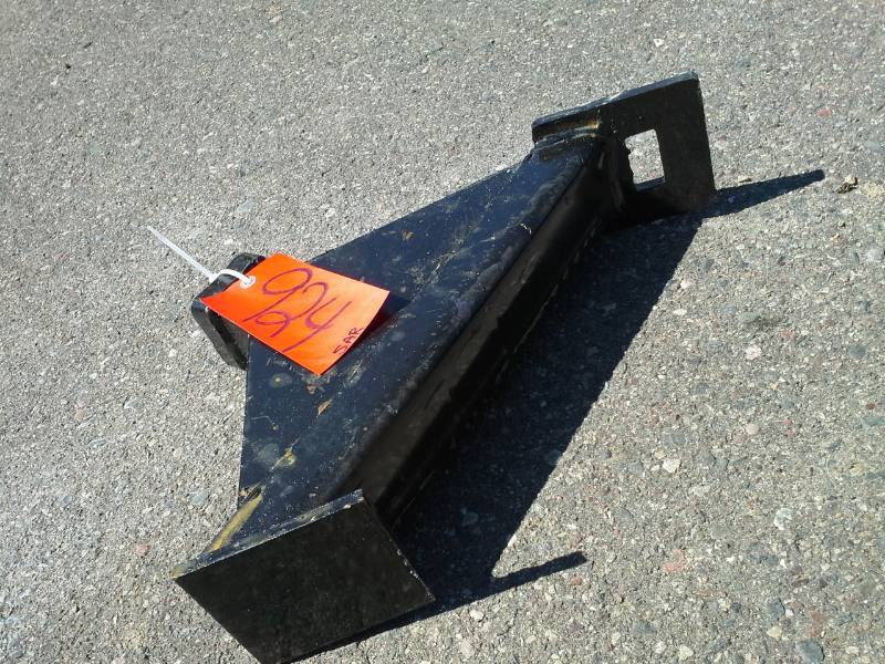 lot 924 image: Receiver Hitch for Skid Steer Quick Attach