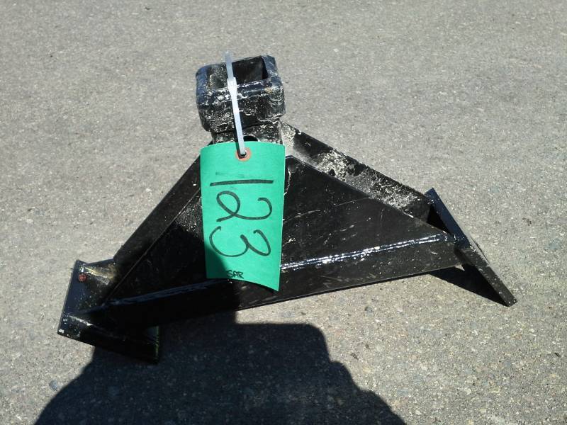 Receiver Hitch for Skid Steer Quick Attach