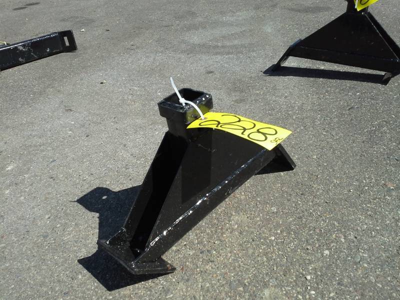 Receiver Hitch for Skid Steer Quick Attach