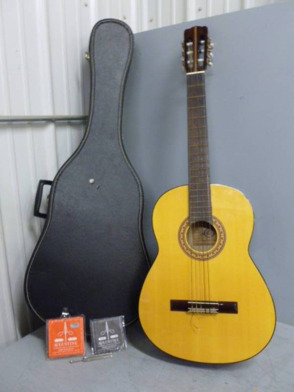 lot 21 image: Acoustic Guitar