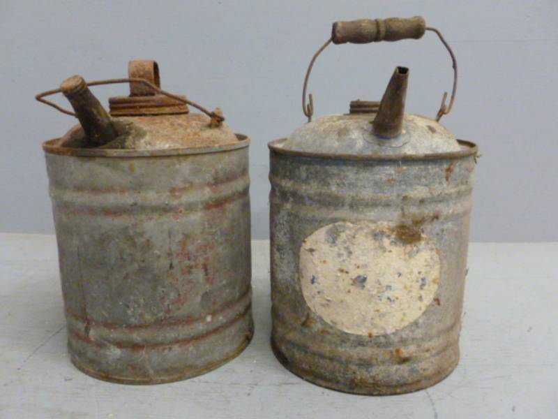 lot 29 image: Vintage Oil Cans