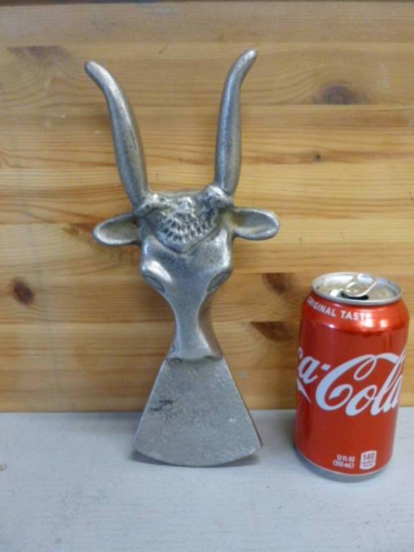 lot 45 image: Boot Jack