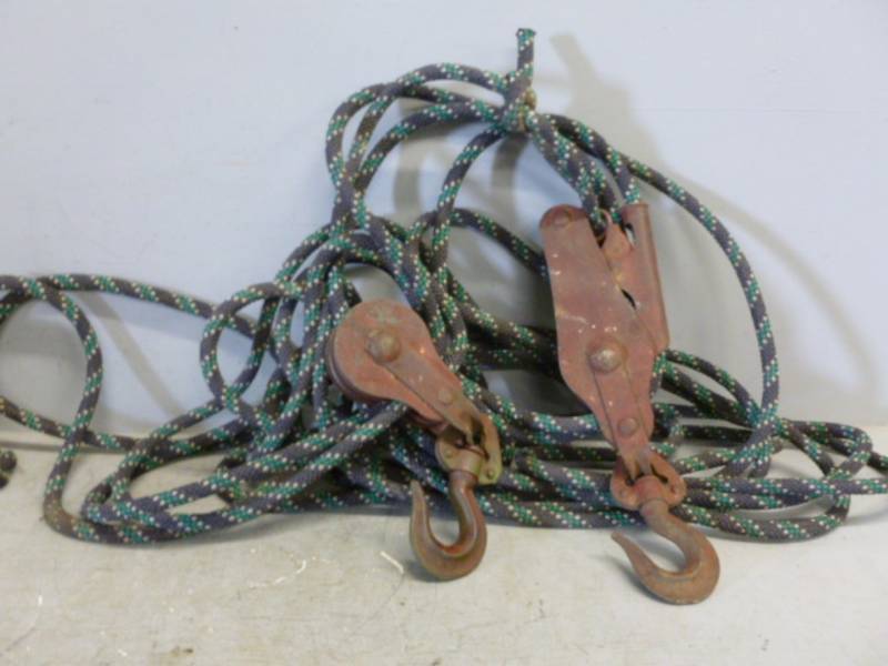 lot 99 image: Block And Tackle