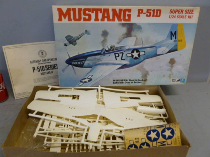 lot 114 image: Vintage Model Kit