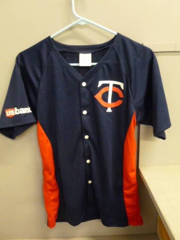 lot 148 image: Minnesota Twins Jersey