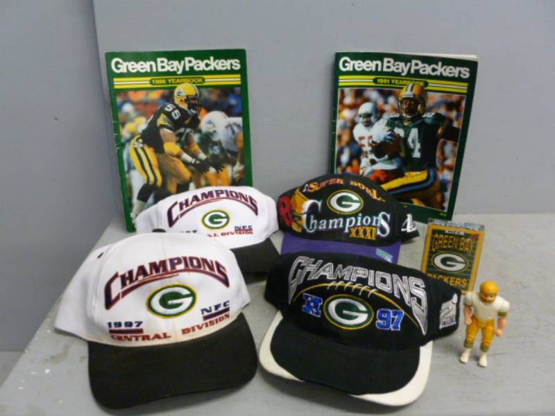 lot 156 image: Green Bay Packers Collectibles