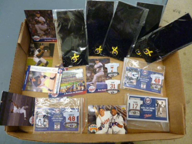 lot 179 image: Minnesota Twins Collectible