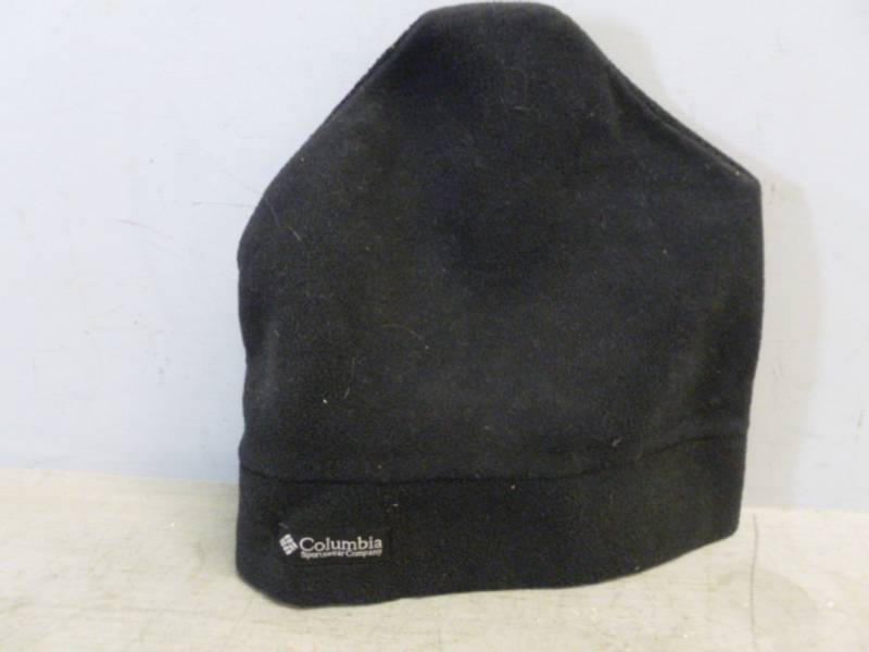 lot 196 image: Columbia Hat