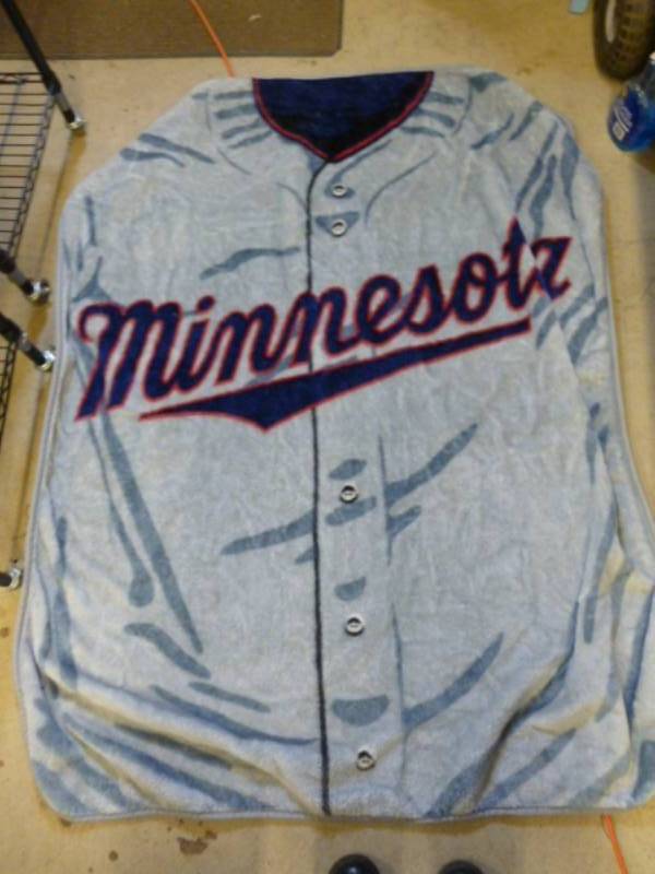 minnesota twins golf shirt