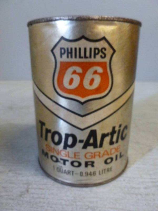 lot 204 image: Vintage Oil Can