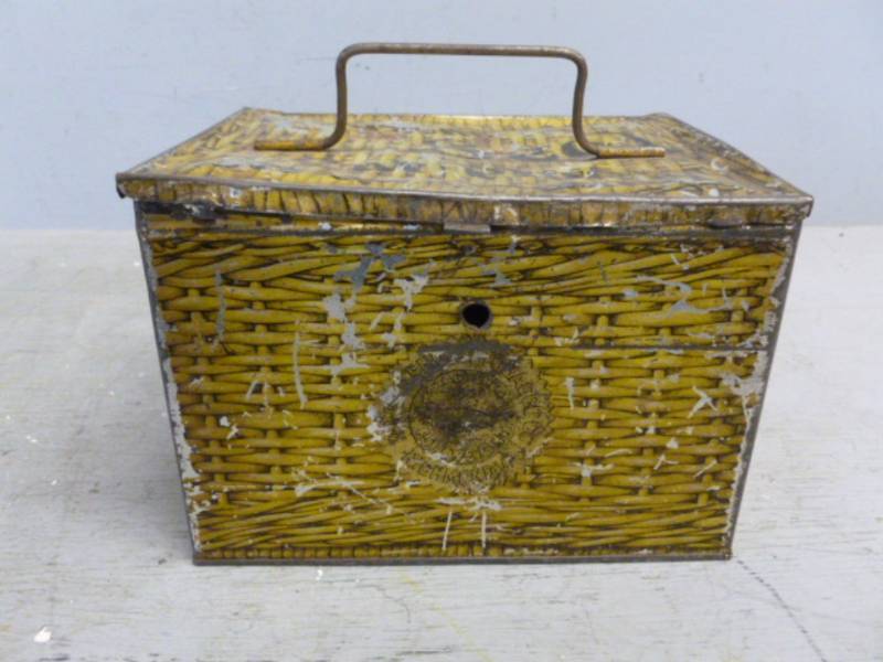 lot 209 image: Antique Tobacco Can