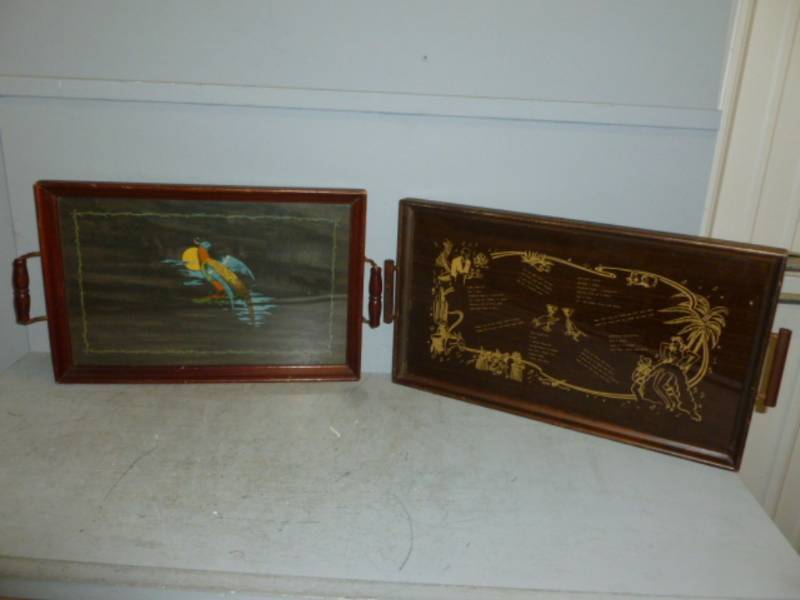 lot 243 image: Vintage Serving Trays