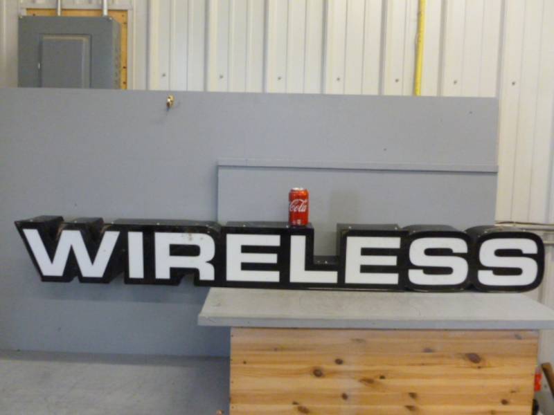 lot 260 image: Commercial Sign