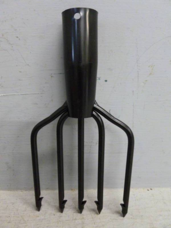 lot 279 image: Frog Spear