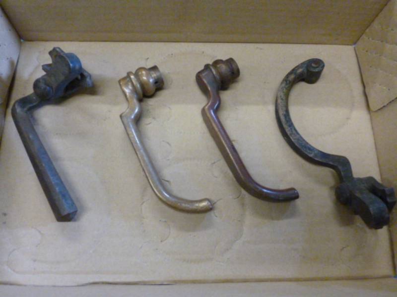 lot 284 image: Antique Brass Handles