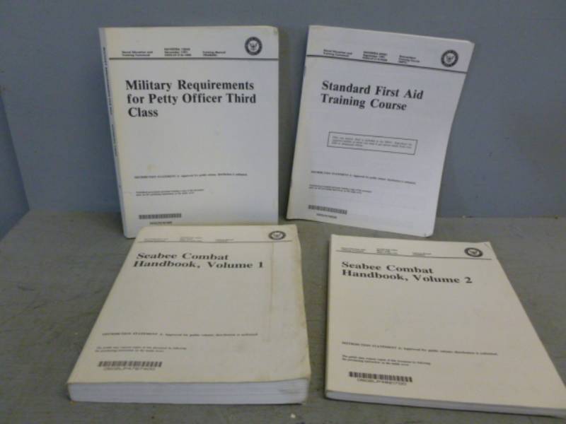 lot 314 image: Military Items