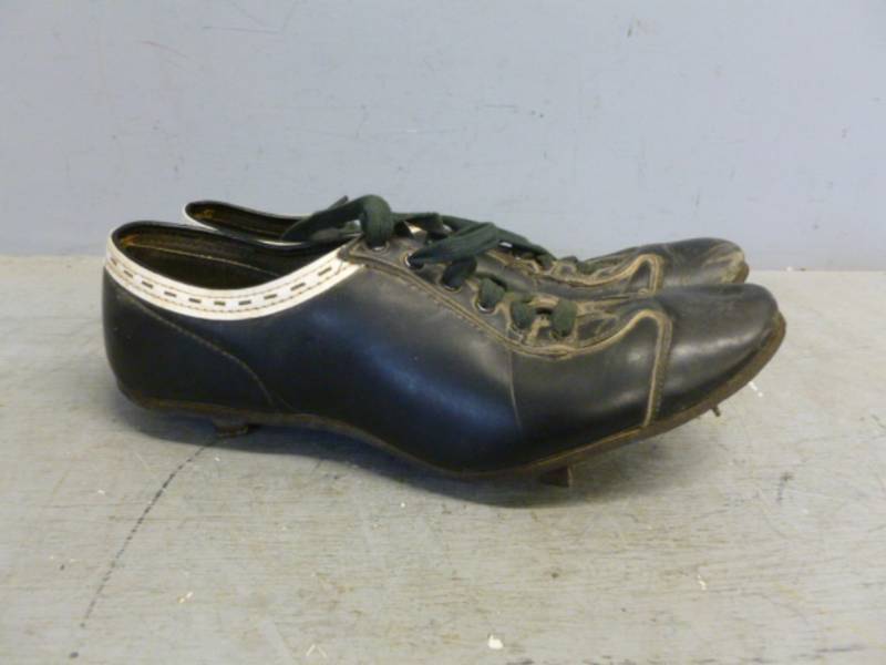 lot 316 image: Vintage Cleats