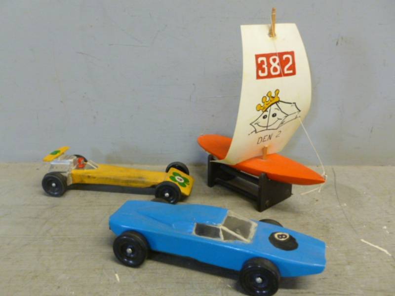 lot 317 image: Vintage Boy Scouts