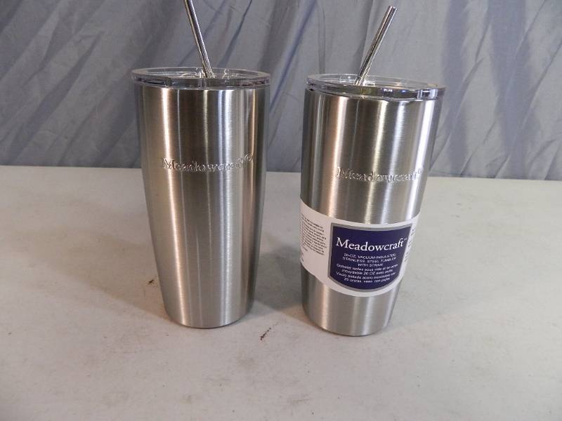 lot 97 image: 2 New Meadowcraft 20 oz Tumblers with Metal Straws
