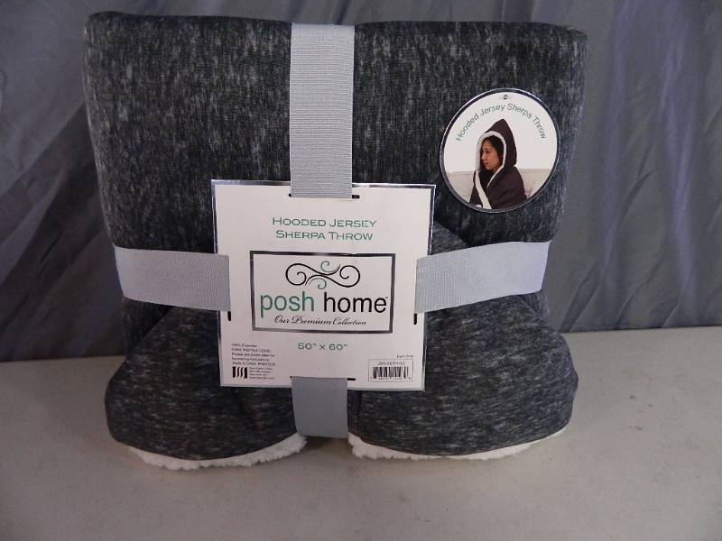lot 101 image: New Posh Home Hooded Jersey Therpa Throw