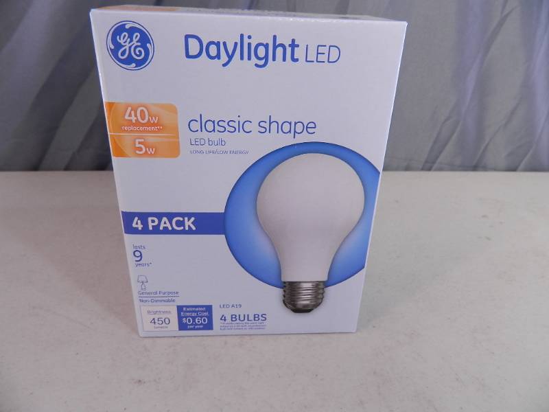 lot 102 image: New Daylight LED 4 Pack Lightbulbs