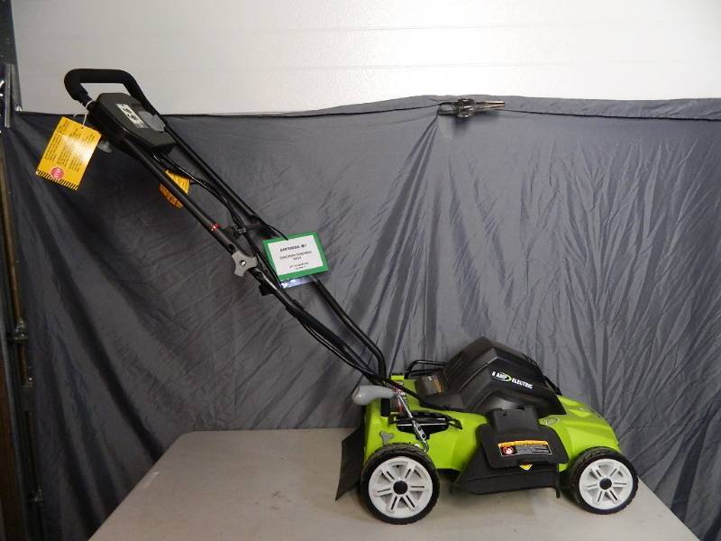 lot 10 image: New 14 inch Electric Lawn Mower