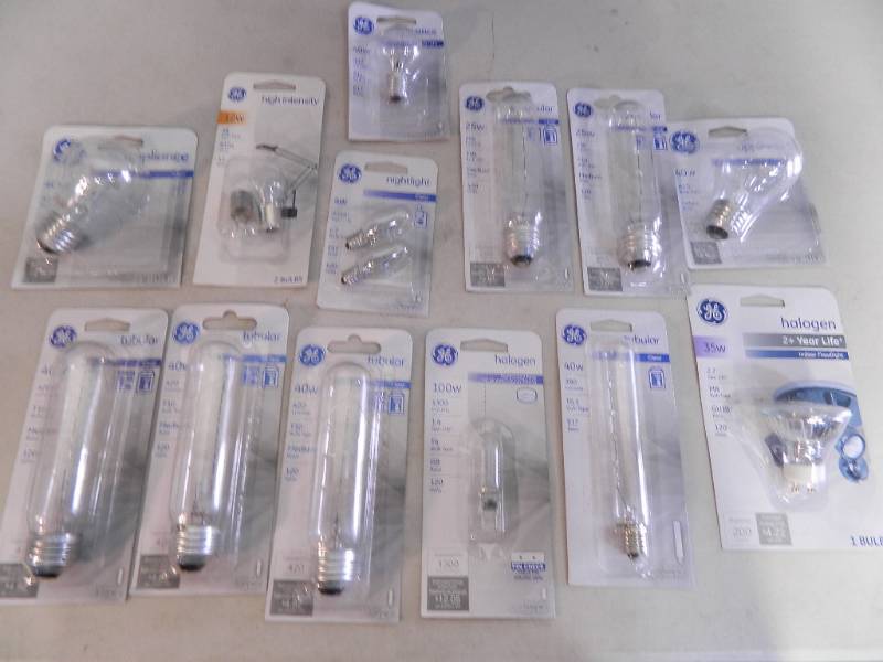 lot 121 image: 13 New Light Bulbs