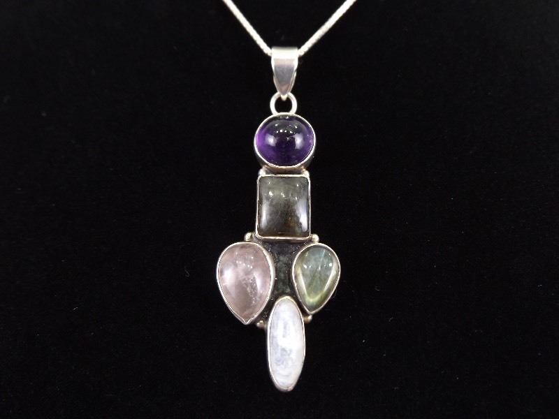 lot 4 image: .925 Sterling Silver Multi Stone Cabochon&nbspPendant Necklace