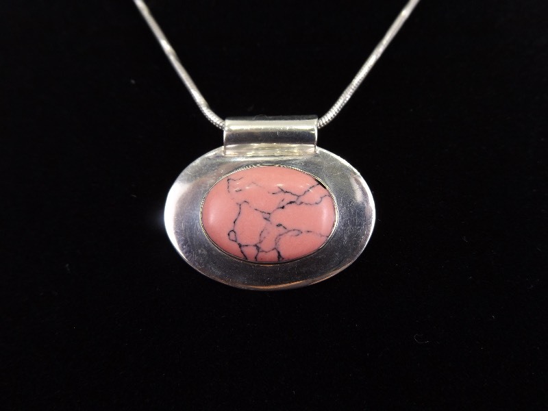 lot 10 image: .925 Sterling Silver Rhodonite Cabochon&nbspPendant Necklace
