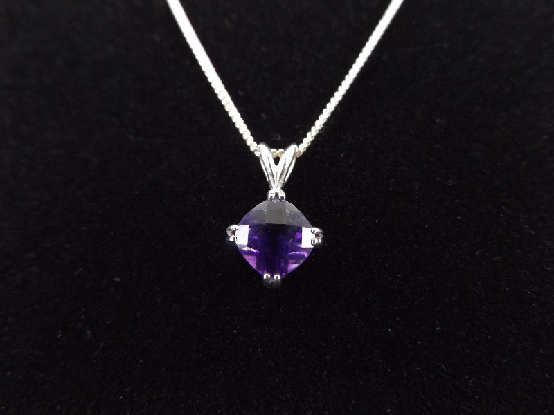 lot 22 image: .925 Sterling Silver Radiant Cut Amethyst Crystal&nbspPendant Necklace