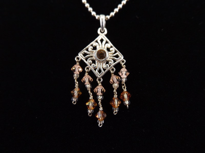 lot 29 image: .925 Sterling Silver Sphalerite Crystal Dangle&nbspPendant Necklace