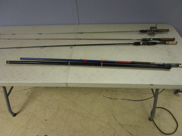 lot 521 image: FISHING POLES