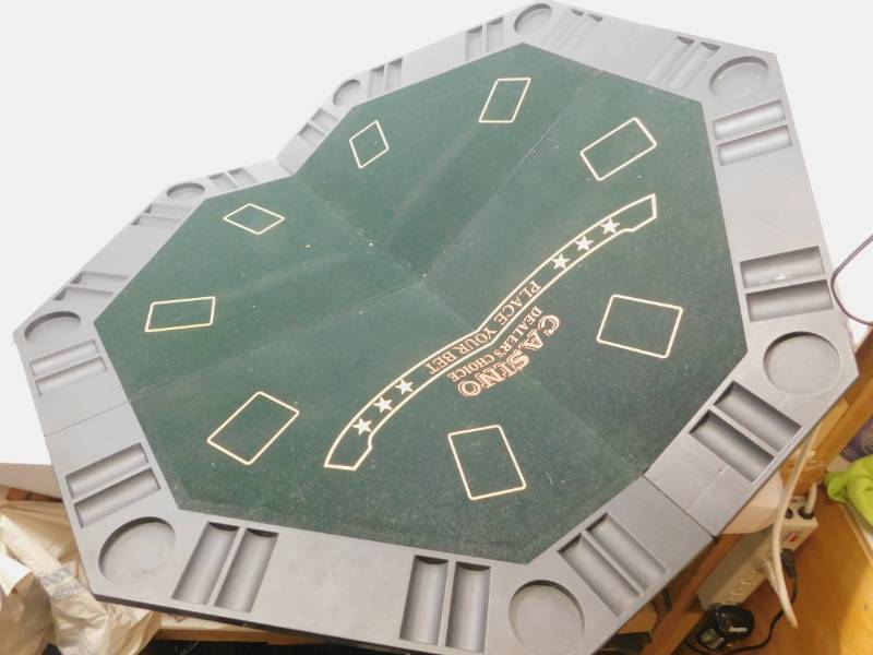 Poker Table