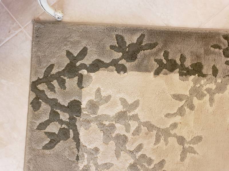 lot 53 image: Decorative Area Rug