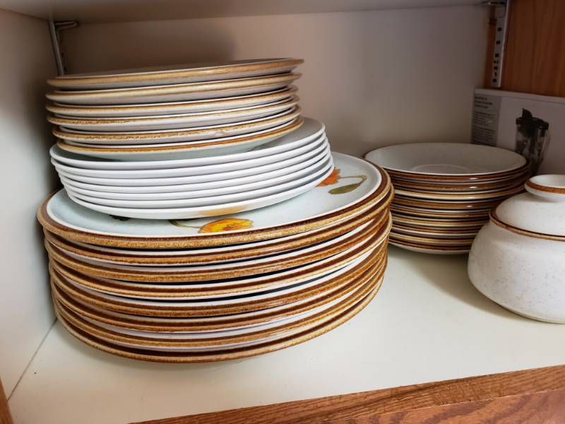 lot 80 image: Mikasa Plates, Bowls, Dining Set  Travel Coffee