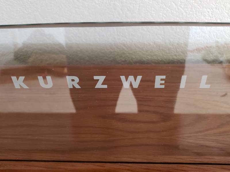 lot 99 image: Kurzweil Mark 12i Digital Piano