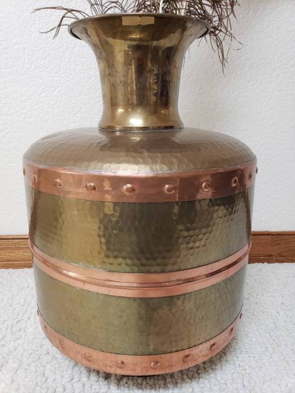 lot 106 image: Vintage Brass and Copper Vase