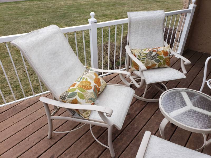 lot 144 image: (8) Pieces of Stylish Patio Furniture
