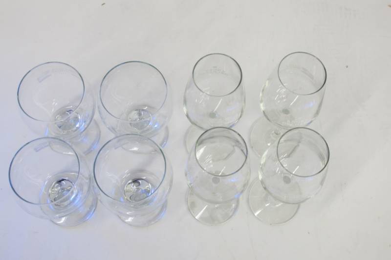lot S1 image: Lot of 8 Angry Orchard - Cider House Glass Wine Goblets (4 - 19.5oz Sangria Goblets)  (4 - 12.5 oz. Wine Goblets)
