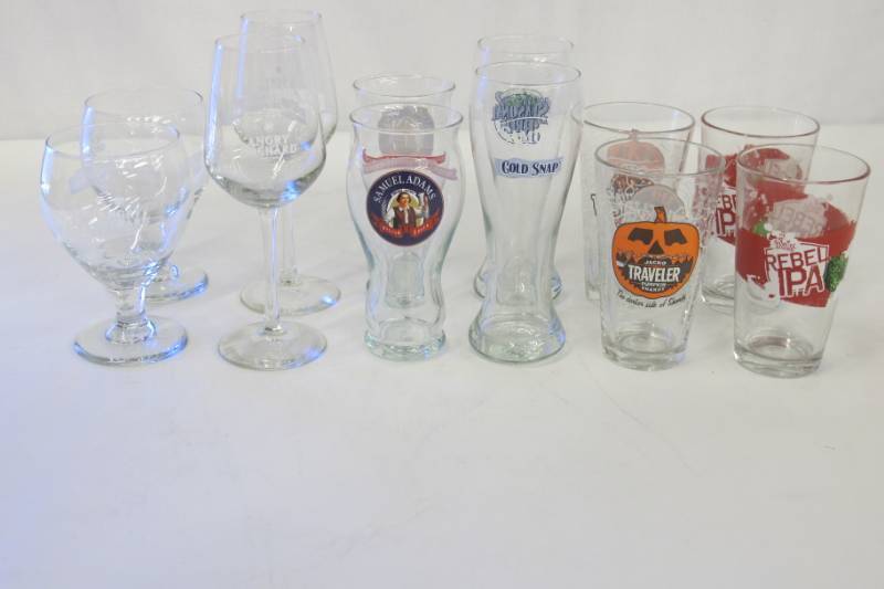 lot S6 image: Lot of 12 Glass Sam AdamsAngry Orchard Branded Beer PintsPilsnerGoblets