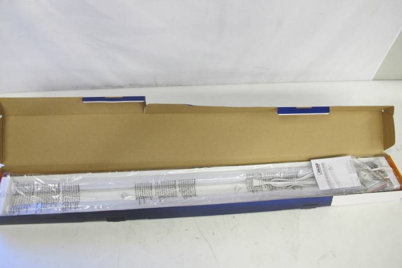 lot 28 image: Feit 4 Linkable LED Shop Light - 2 Tubes With Pull String - Model. 1226896 - In Box