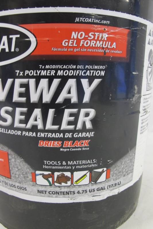 lot 44 image: JETCOAT 7-Year Select Driveway Filler and Sealer Resurfacer - 4.75 Gallon - Black