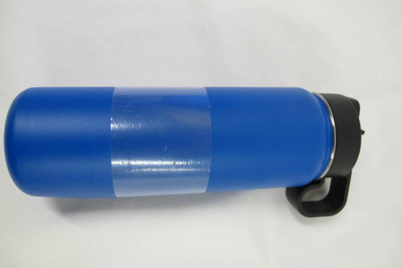 lot 111 image: ThermoFlask 24-Ounce Double Wall Vacuum Insulated Stainless Steel Water Bottle - Blue - Dented