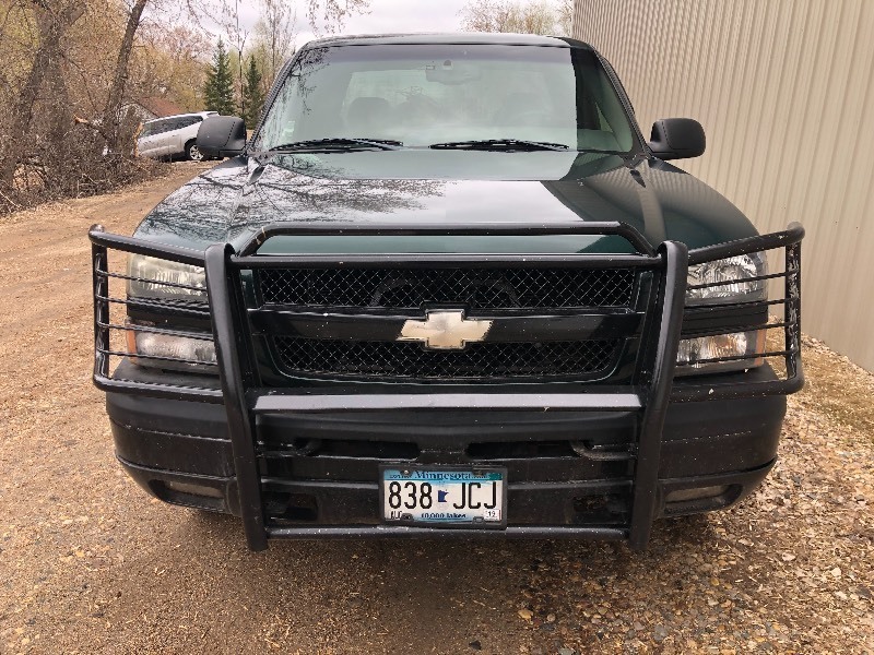 lot 11 image: 2003 CHEVY SILVERADO 1500 4X4 NO RESERVE