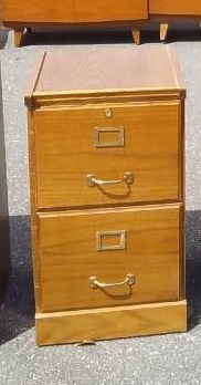 lot 26 image: 2-Drawer File 16x17x28