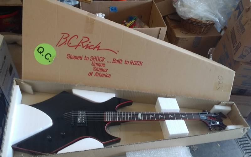 lot 40 image: B.C. Rich Limited Edition Halloween 2000 Electric Guitar #023 (With Original Box)